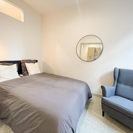 Suite Onyx Лион Екстериор снимка