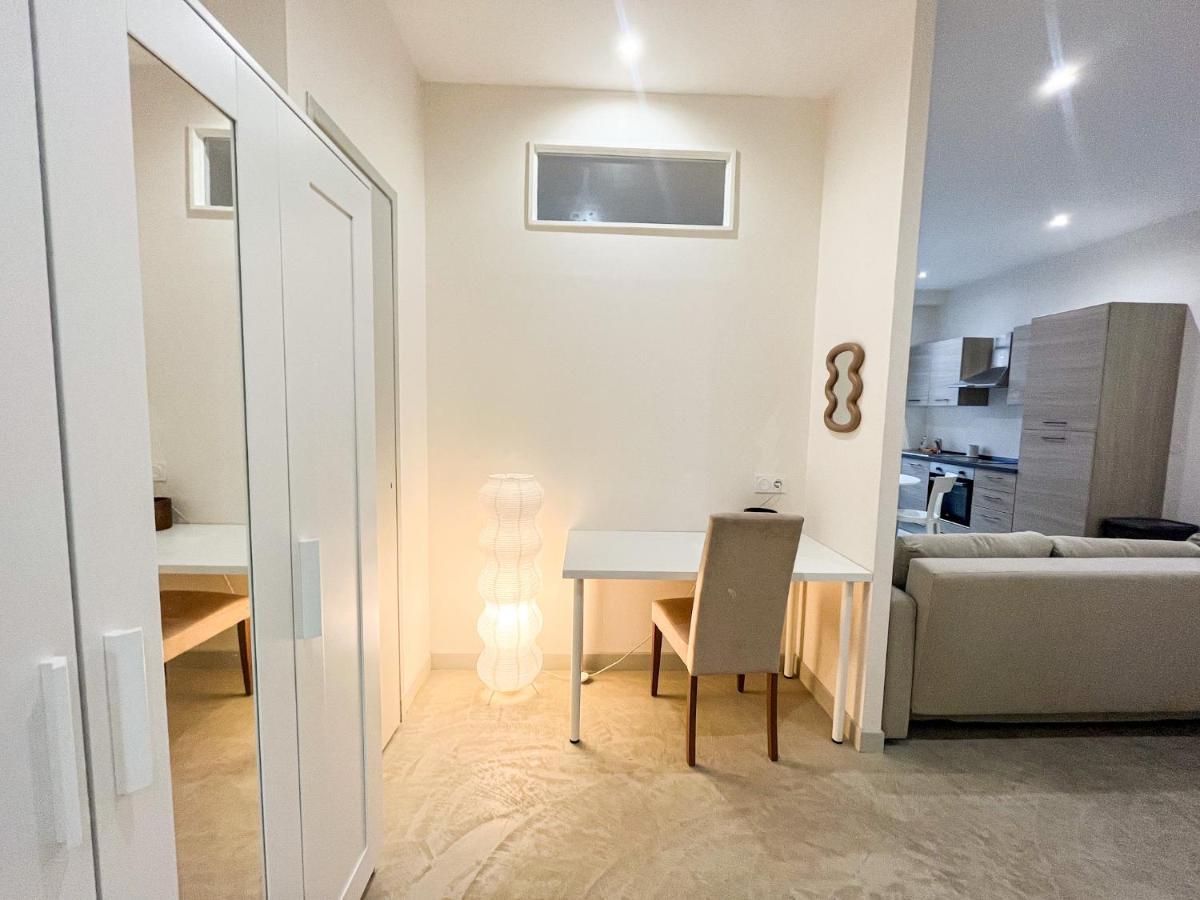Suite Onyx Лион Екстериор снимка