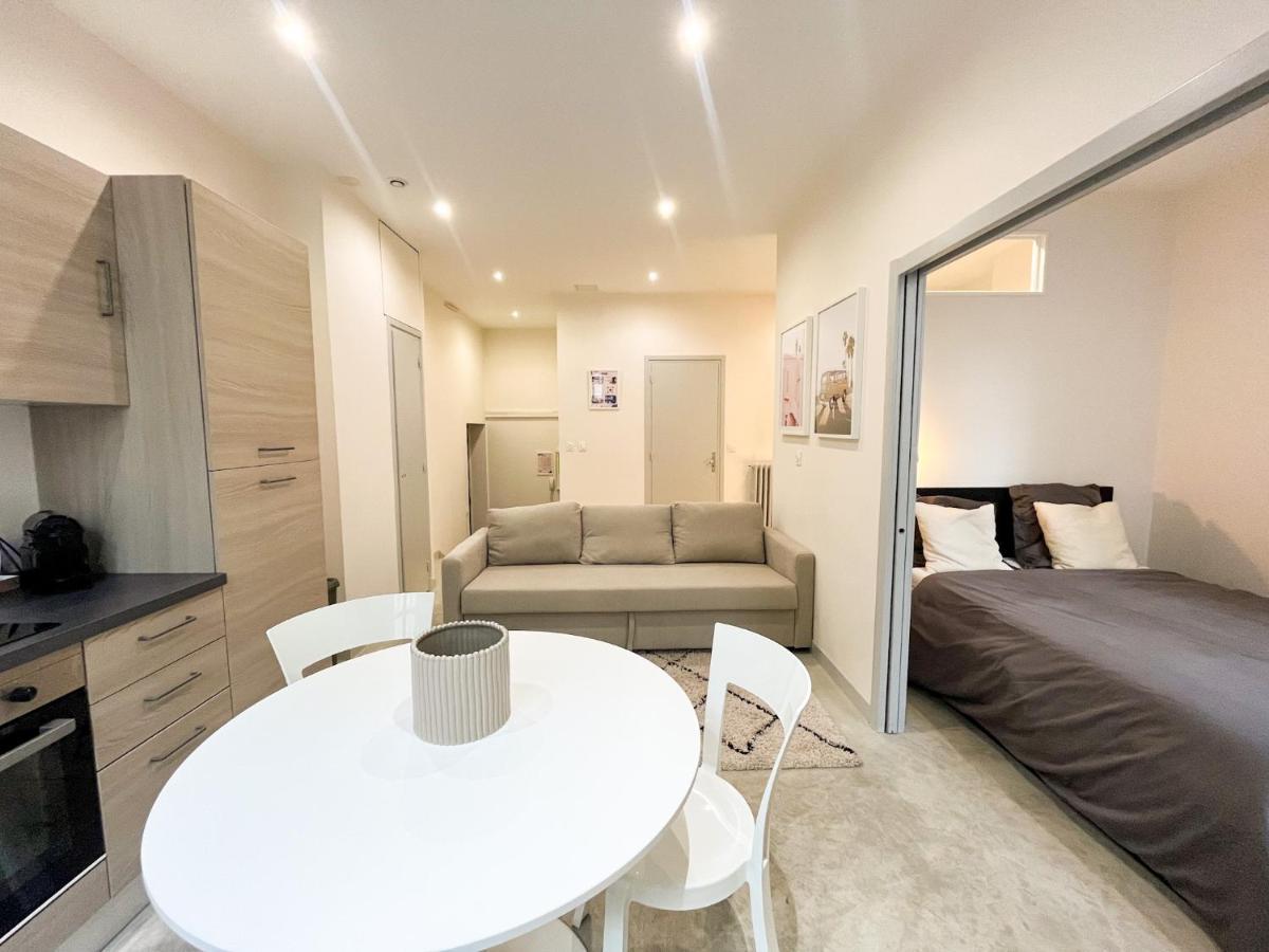 Suite Onyx Лион Екстериор снимка